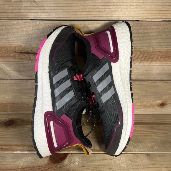 NEW Women’s Sizing - Adidas UltraBoost Cold.RDY “Black Power Berry” Shoes Q46489 - Picture 5 of 11
